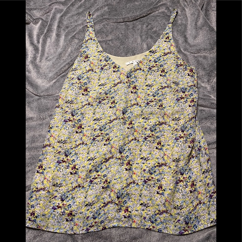 Cabi top